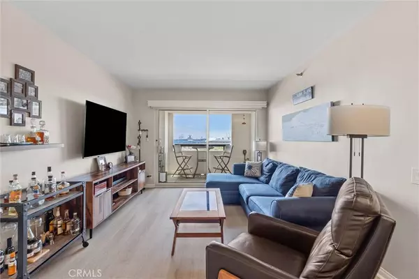 525 E Seaside WAY #905, Long Beach, CA 90802