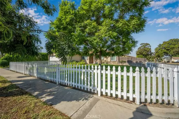 1001 Nicklett AVE, Fullerton, CA 92833