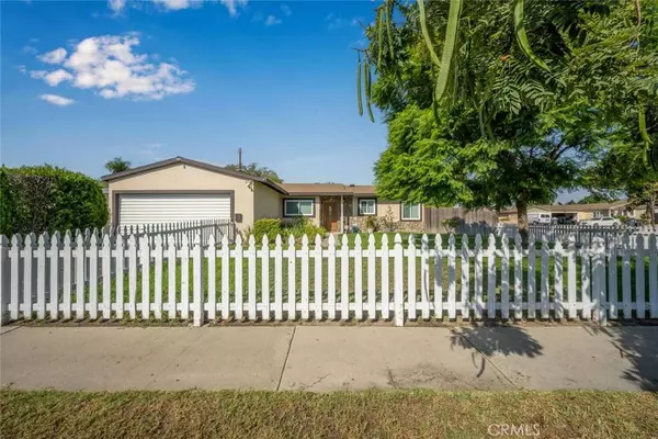 1001 Nicklett AVE, Fullerton, CA 92833
