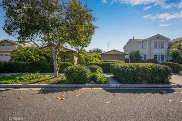 11272 Wembley RD, Rossmoor, CA 90720