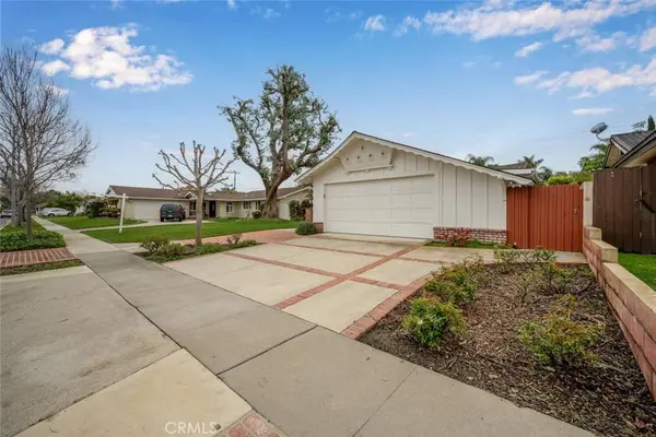 2692 Salmon DR, Rossmoor, CA 90720