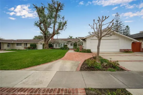 2692 Salmon DR, Rossmoor, CA 90720