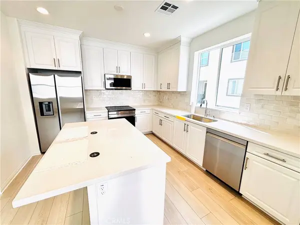 2450 E Agave ST #1, Anaheim, CA 92806