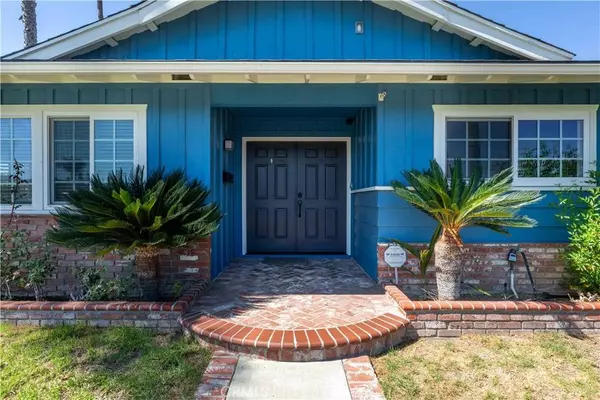 13631 Fielding DR, Tustin, CA 92780