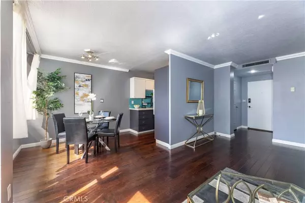 100 Atlantic #902, Long Beach, CA 90802