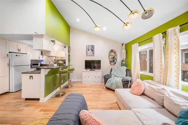 1100 Walnut #4, Long Beach, CA 90813