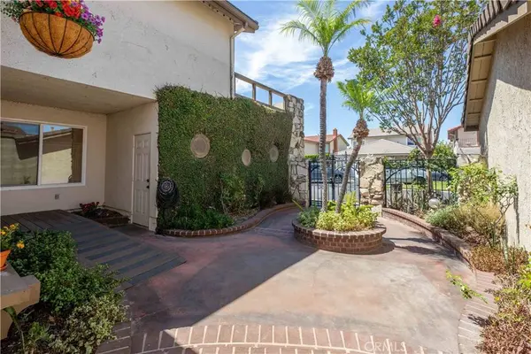 6768 Ossabaw, Cypress, CA 90630
