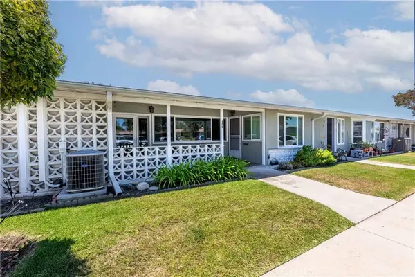 1642 Merion #40K, Seal Beach, CA 90740