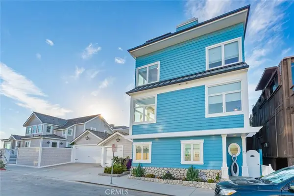 11 67th PL, Long Beach, CA 90803