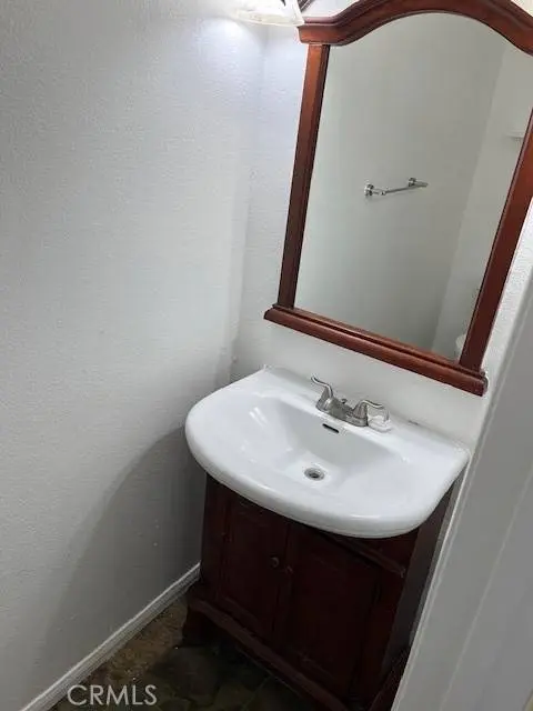 22003 Belshire #9, Hawaiian Gardens, CA 90716