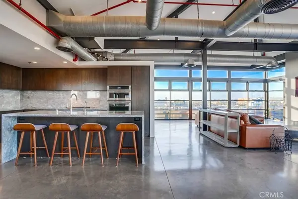 100 W 5th, Penthouse 9B, Long Beach, CA 90802