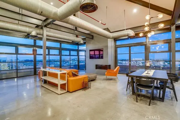 100 W 5th, Penthouse 9B, Long Beach, CA 90802