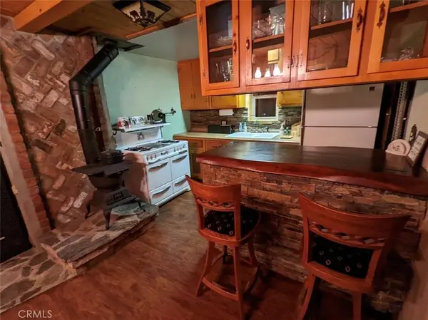 326 Holmes, Sugarloaf, CA 92386