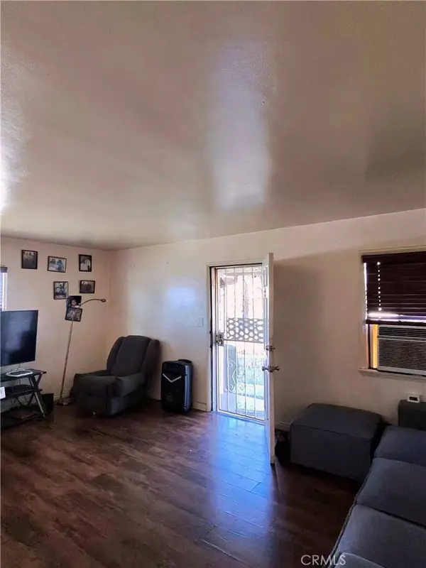 2310 W Compton, Compton, CA 90220