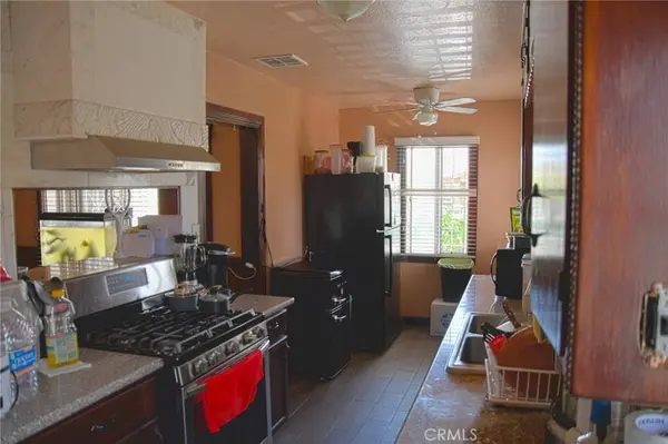 6213 Hood AVE, Huntington Park, CA 90255