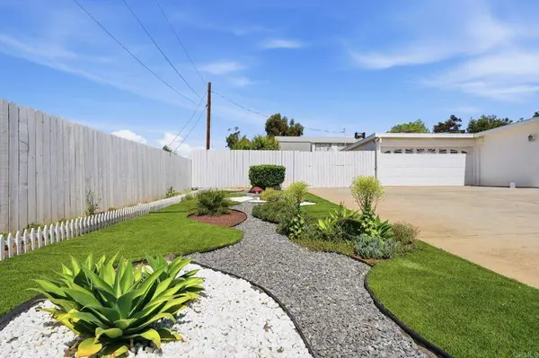2152 Oak Hill DR, Escondido, CA 92027