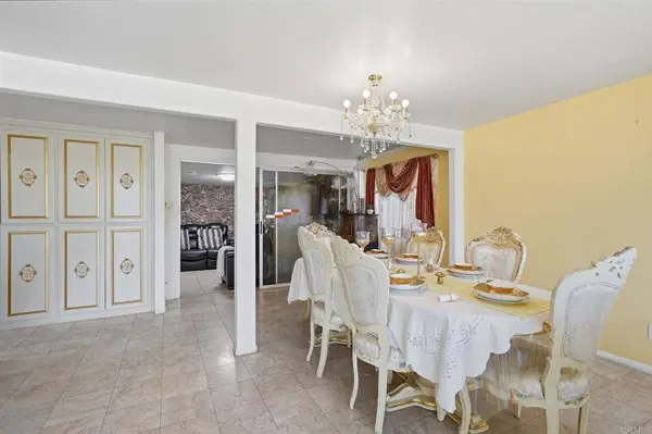 2152 Oak Hill DR, Escondido, CA 92027