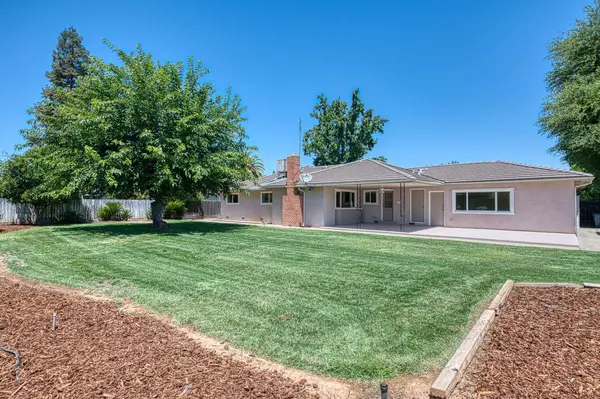 1445 Ellery, Fresno, CA 93711