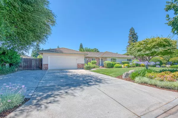 1445 Ellery, Fresno, CA 93711