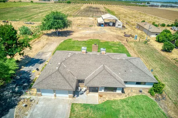 3377 N Bryan AVE, Fresno, CA 93723