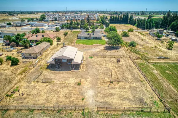 3377 N Bryan AVE, Fresno, CA 93723