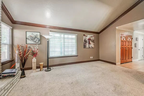 3317 E Palo Alto AVE, Fresno, CA 93710