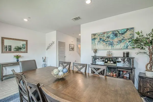 1817 N Phillip AVE, Clovis, CA 93619