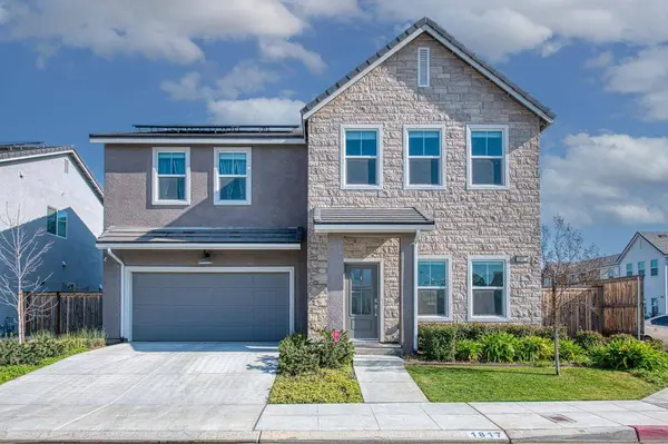 1817 N Phillip AVE, Clovis, CA 93619