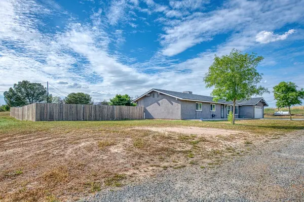 36881 Verde AVE, Madera, CA 93636