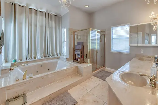 2479 Cabrillo CT, Hanford, CA 93230