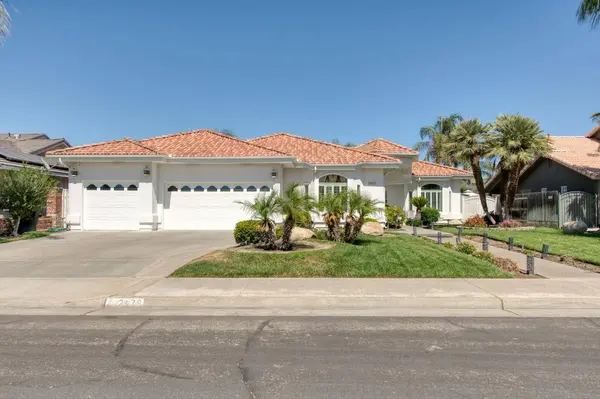 2479 Cabrillo CT, Hanford, CA 93230