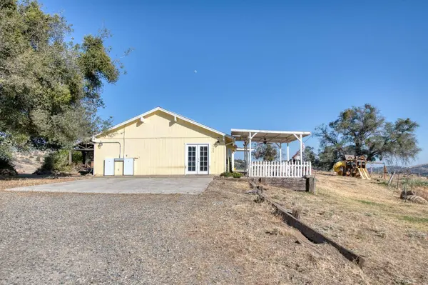 24620 Auberry RD, Clovis, CA 93619