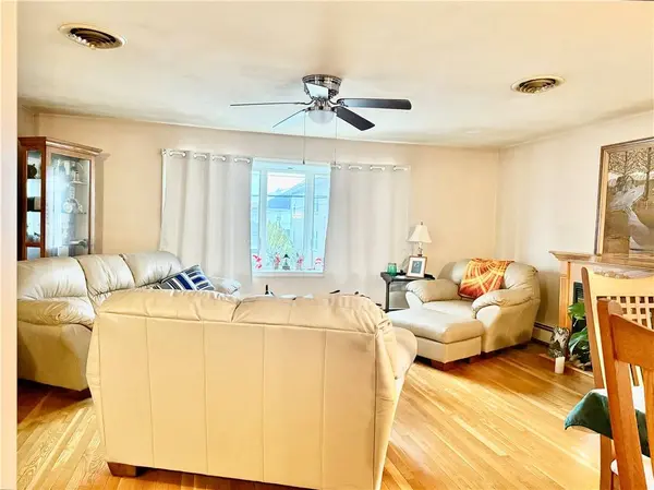 139 Suffolk AVE, Pawtucket, RI 0261