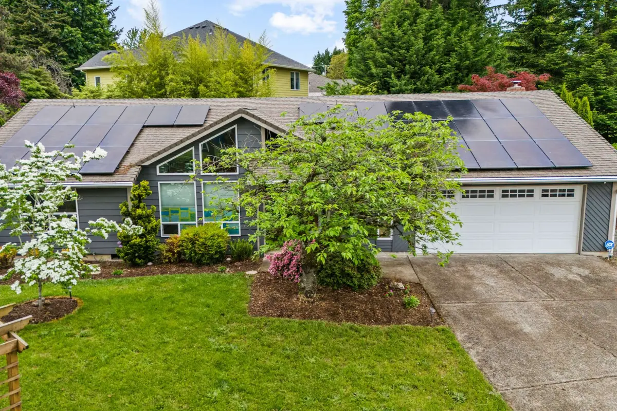 6516 NE 68th St, Vancouver, WA 98661-1537