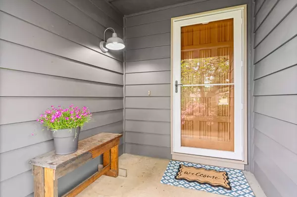 Vancouver, WA 98661-1537,6516 NE 68th St