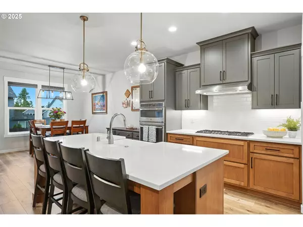 2035 N 3RD WAY, Ridgefield, WA 98642