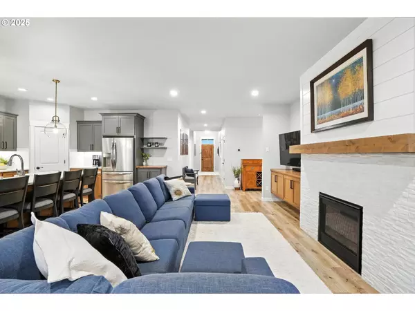 2035 N 3RD WAY, Ridgefield, WA 98642