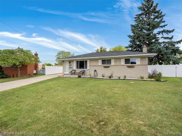 27431 Pleasant Drive, Warren, MI 48088