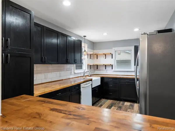 26745 Brush Street, Madison Heights, MI 48071