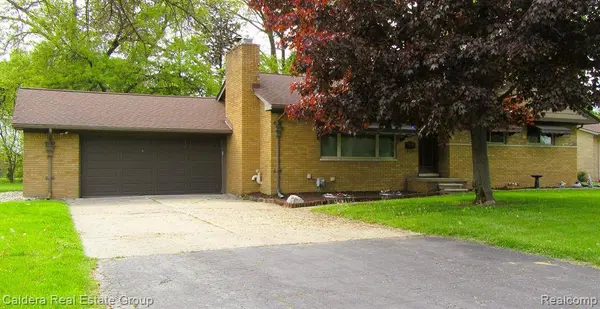 31531 ELODIE Drive, Fraser, MI 48026