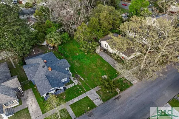 1320 E Duffy ST, Savannah, GA 31404