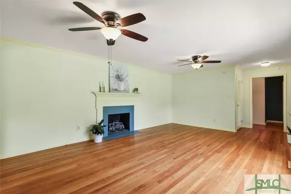 2020 Cokesbury DR, Savannah, GA 31406