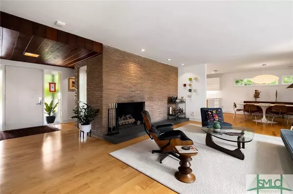 51 E 61st ST, Savannah, GA 31405