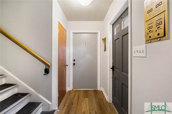 21 Berkley PL, Savannah, GA 31405