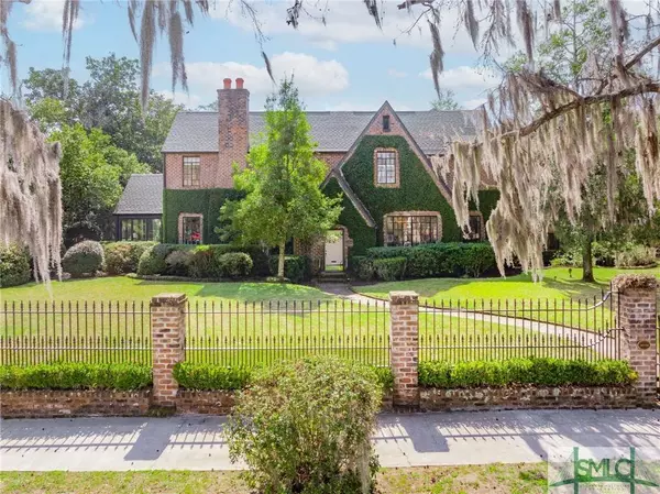 3 E 49th ST, Savannah, GA 31405