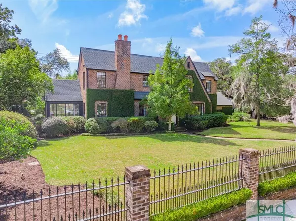 3 E 49th ST, Savannah, GA 31405