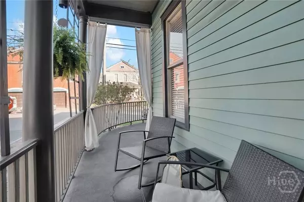 2203 Barnard ST, Savannah, GA 31401