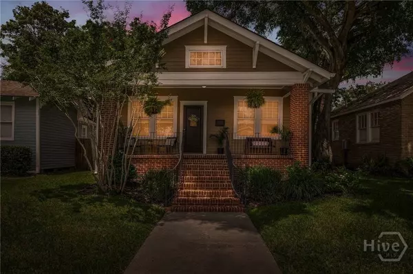 316 E 51st ST, Savannah, GA 31405