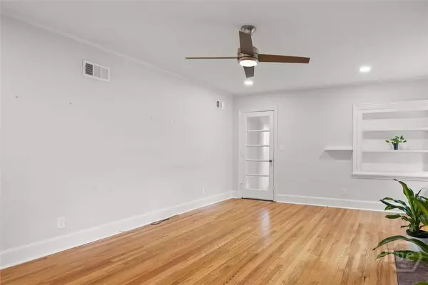 540 E 60th ST, Savannah, GA 31405