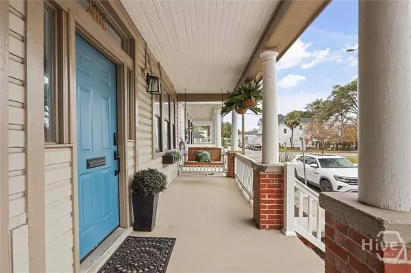 206-208 W 42nd ST, Savannah, GA 31401